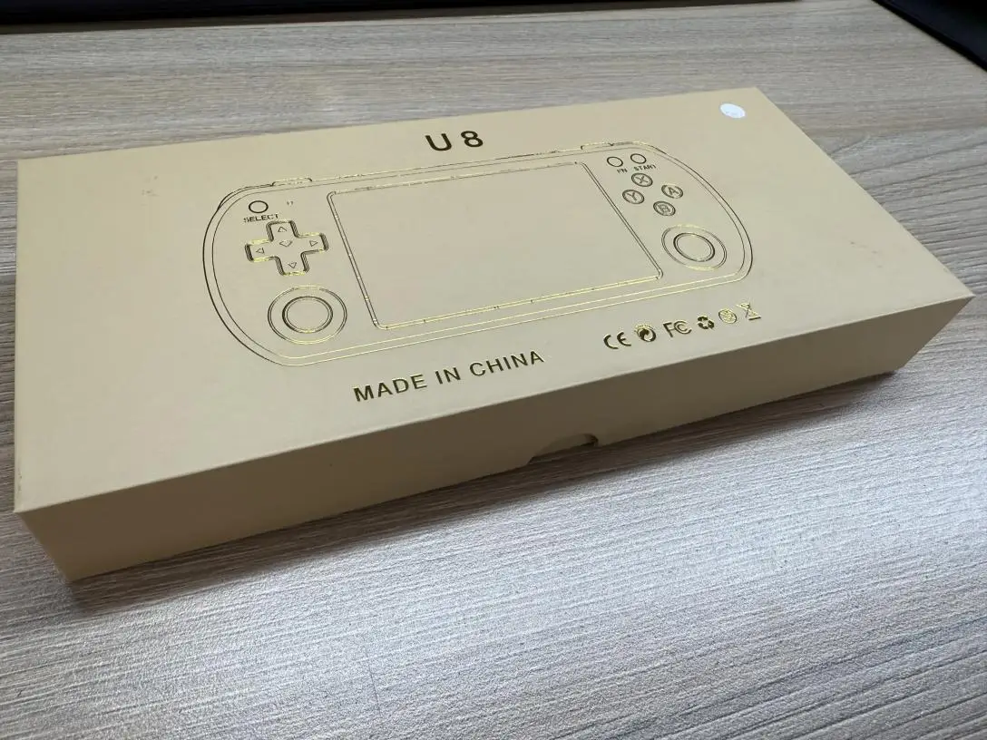 U8 Retro Handheld Video Game Console 128G 64G Linux System 4.0-inch IPS Screen